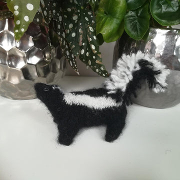 Striped skunk (and mini skunk)
