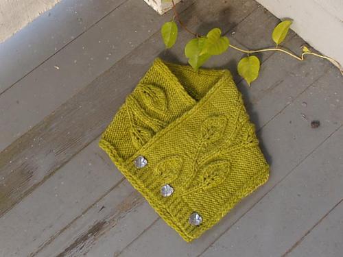 Tuscan Leaves Neckwarmer