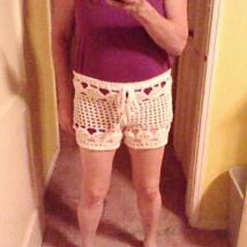 Plus Size Creepy Skull Beach Shorts