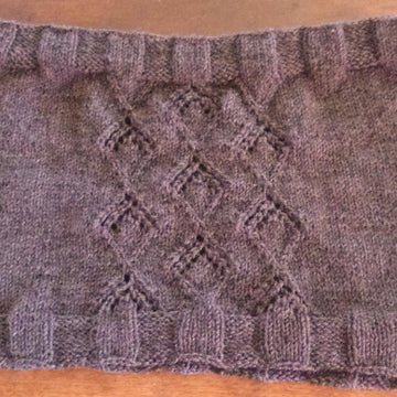 A bit of lace - infinity scarf