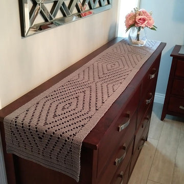Dundarave Table Runner