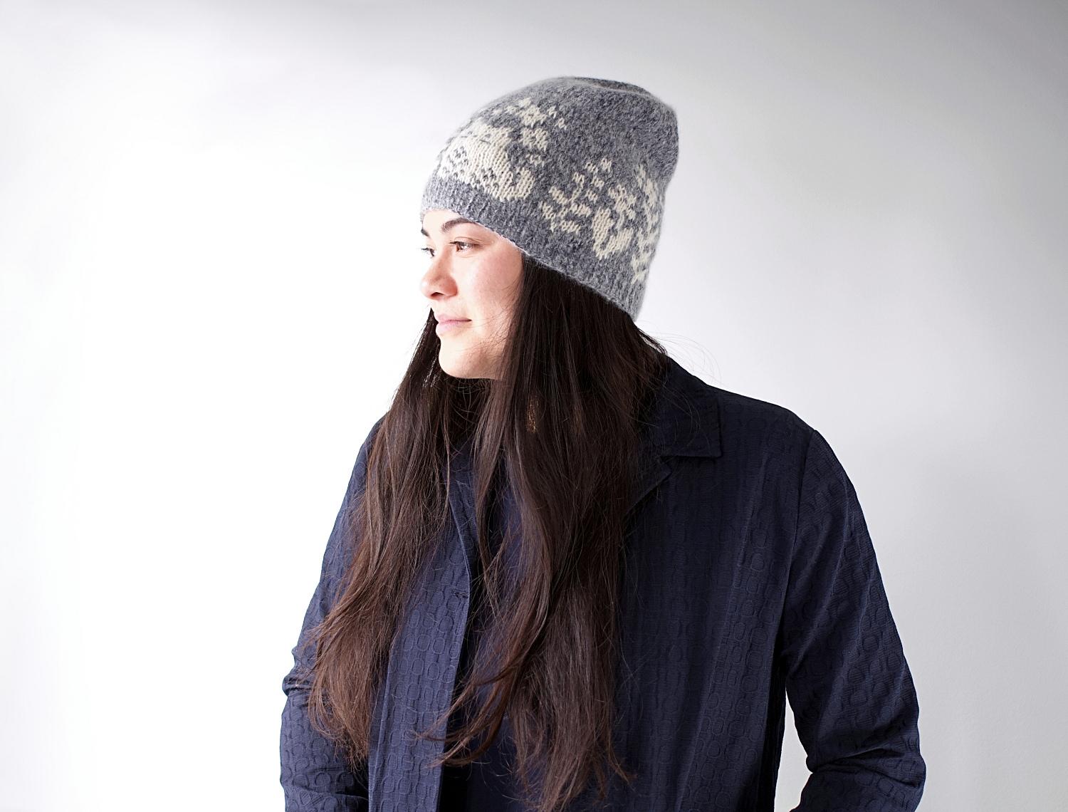 Fiona hat