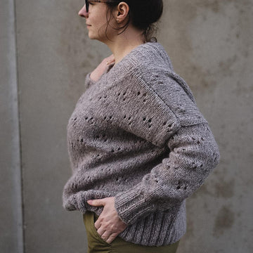 Air boxy V neck pullover