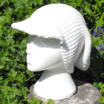 BIG PEAK SLOUCH KNITTING PATTERN - MADMONKEYKNITS