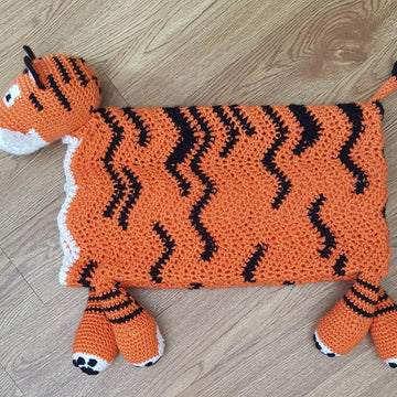 Noah's Tiger cot blanket