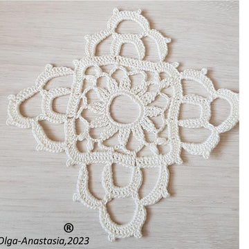 Openwork square 2 variant