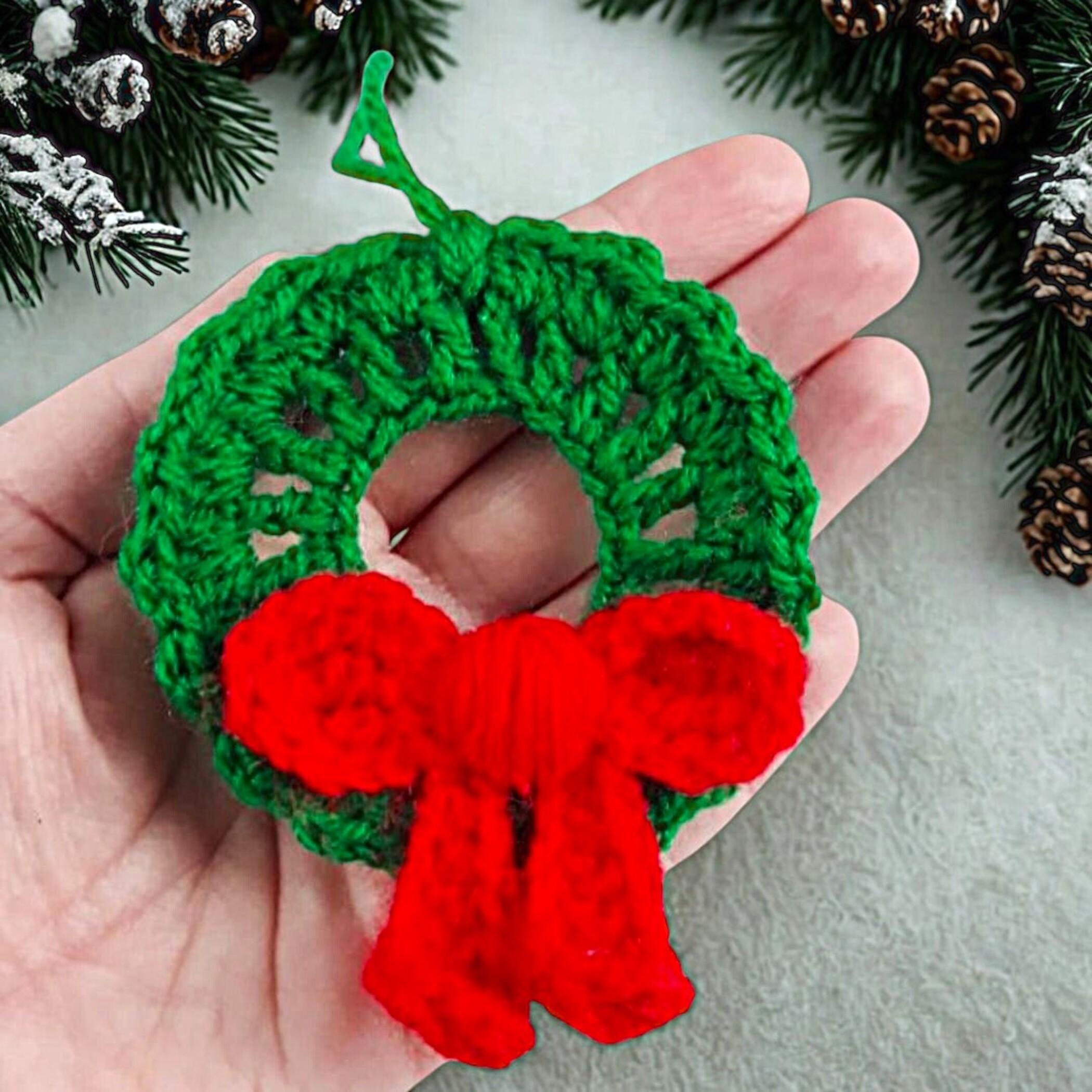 Mini Christmas Wreath Crochet Pattern Tree Ornament Amigurumi PDF DIY