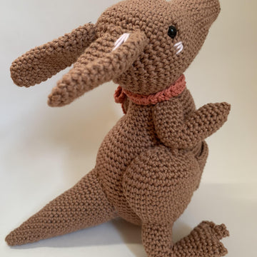 Kangaroo amigurumi