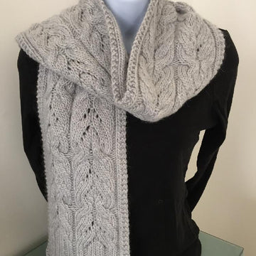 The Heartflower Cabled Scarf