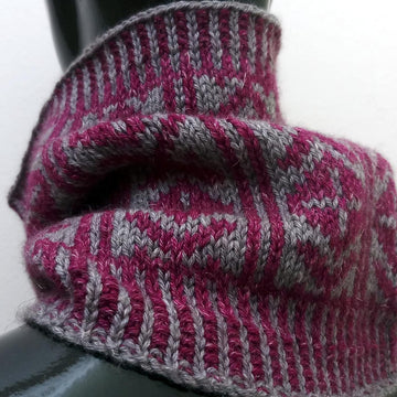 Vertical Fair Isle Cowl