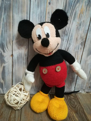 Knitted Mickey Mouse