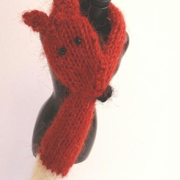 Foxy scarf for Blythe doll