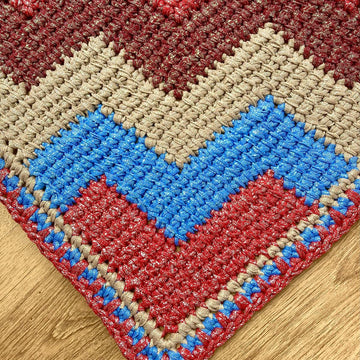 Stairs motif rug by HueLaVive