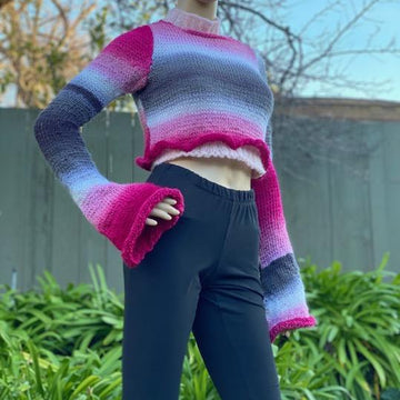 Bell Fitted Cropped sweater