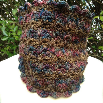 Theme & Variegations Cowl