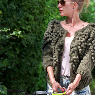 Bubbly LOVE Cardigan - short -