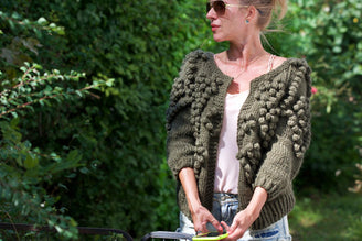 Bubbly LOVE Cardigan - short -