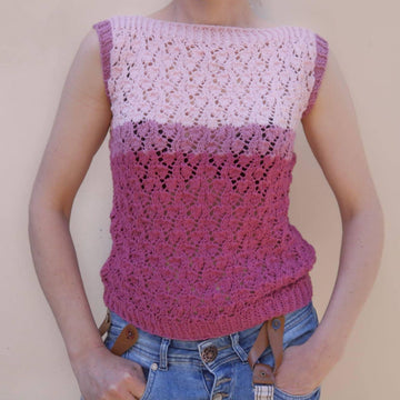 Strawberry knit lace t-shirt