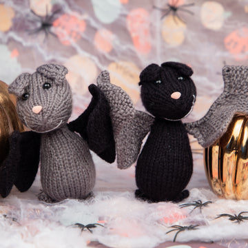 Bats and Pumpkins in Deramores Studio Anti-Pilling DK - Downloadable PDF