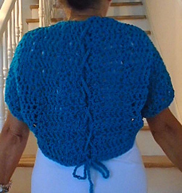 839 PEACOCK SHRUG
