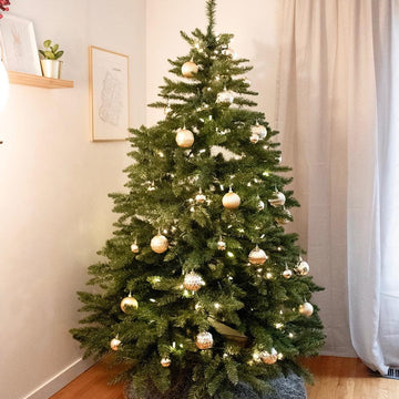 Fable Fur Tree Skirt