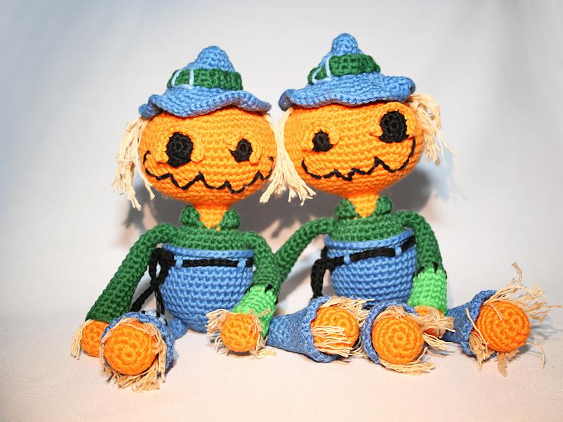Scarekin (Pumpkin Scarecrow) - Amigurumi