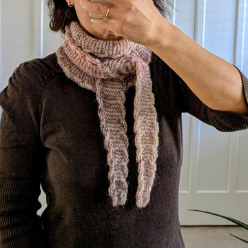 Scalloped Mini Scarf and Shawl