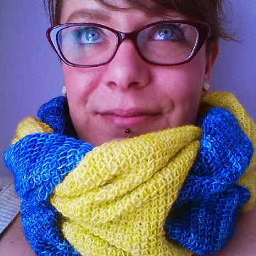 Twisted cowl
