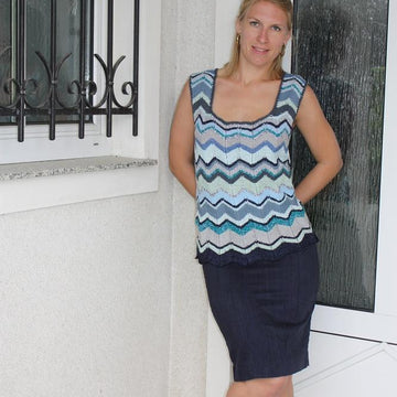 Top with Zigzag Stripes