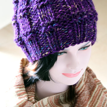 Violeta super quick chunky knit hat