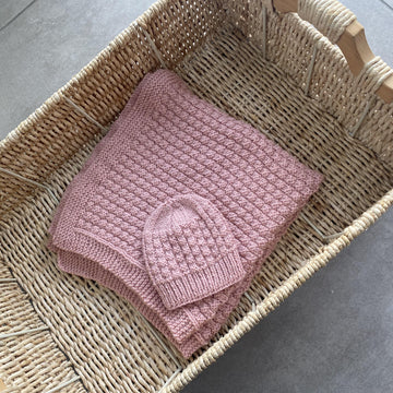 Seesaw Blanket and Hat