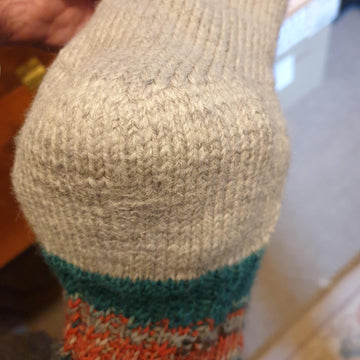 THE DUKE COMMANDS: socks with double thickness heels, soles and toes