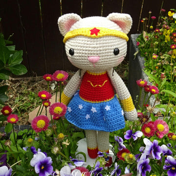 Wonder Kitten