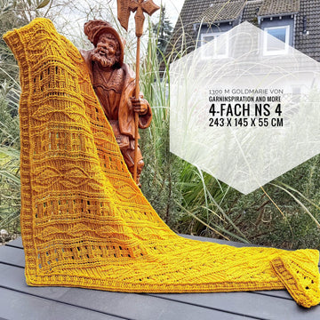 Flat Triangular Scarf "Larisaia"