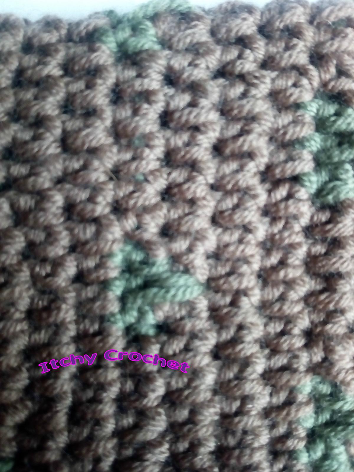 Lagen Spike Stitch Beanie