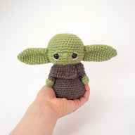 Free Baby Yoda Inspired Fan Art Pattern