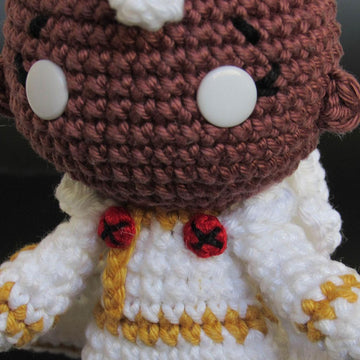 Storm (X-Men) amigurumi doll - crochet pattern by Crochelandia
