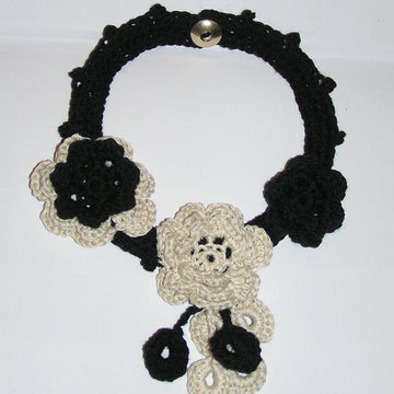 Flower necklace