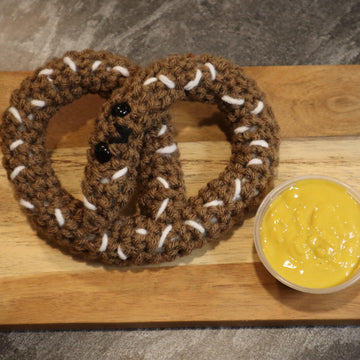 Pretzel Food Amigurumi