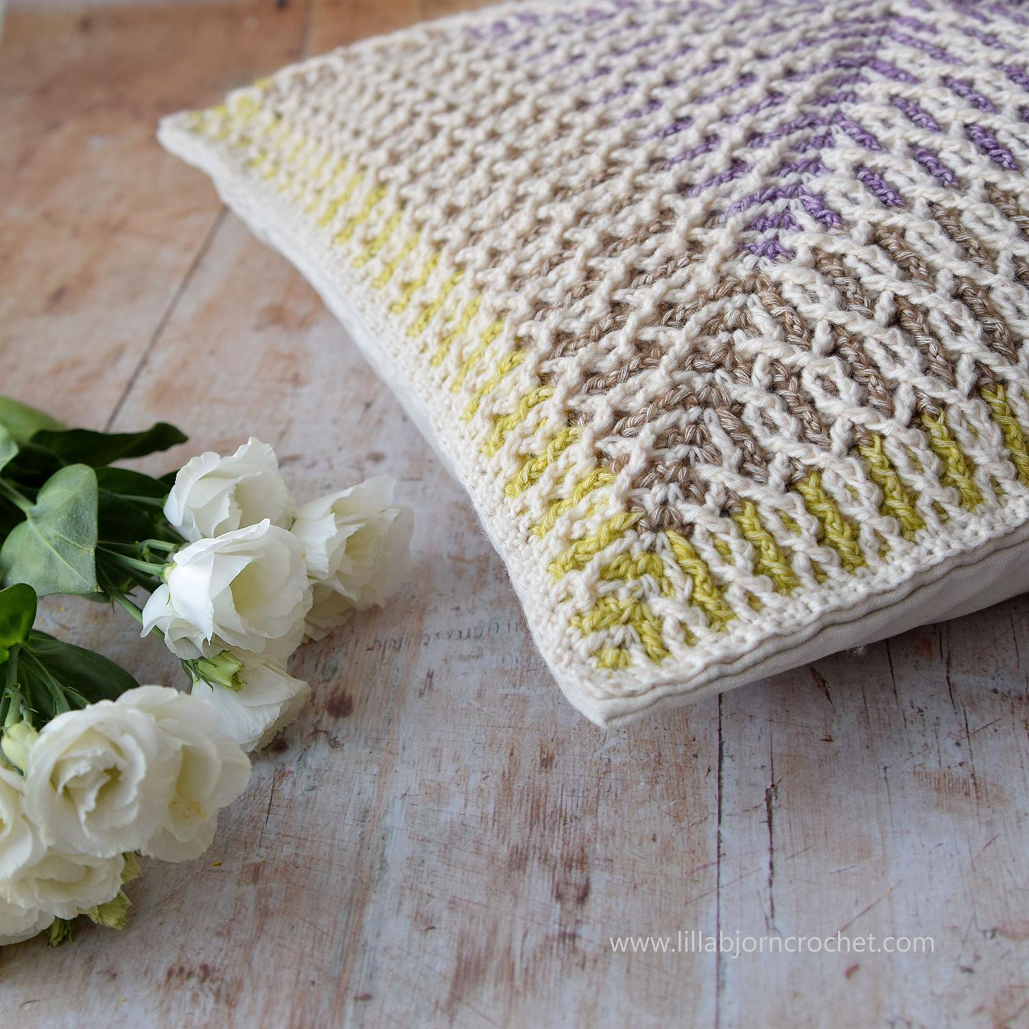 Brioche Infinity Pillow