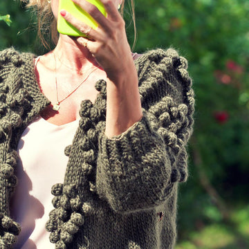 Bubbly LOVE Cardigan - short -