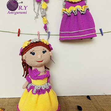 Amigurumi Lala bridesmaid dresses