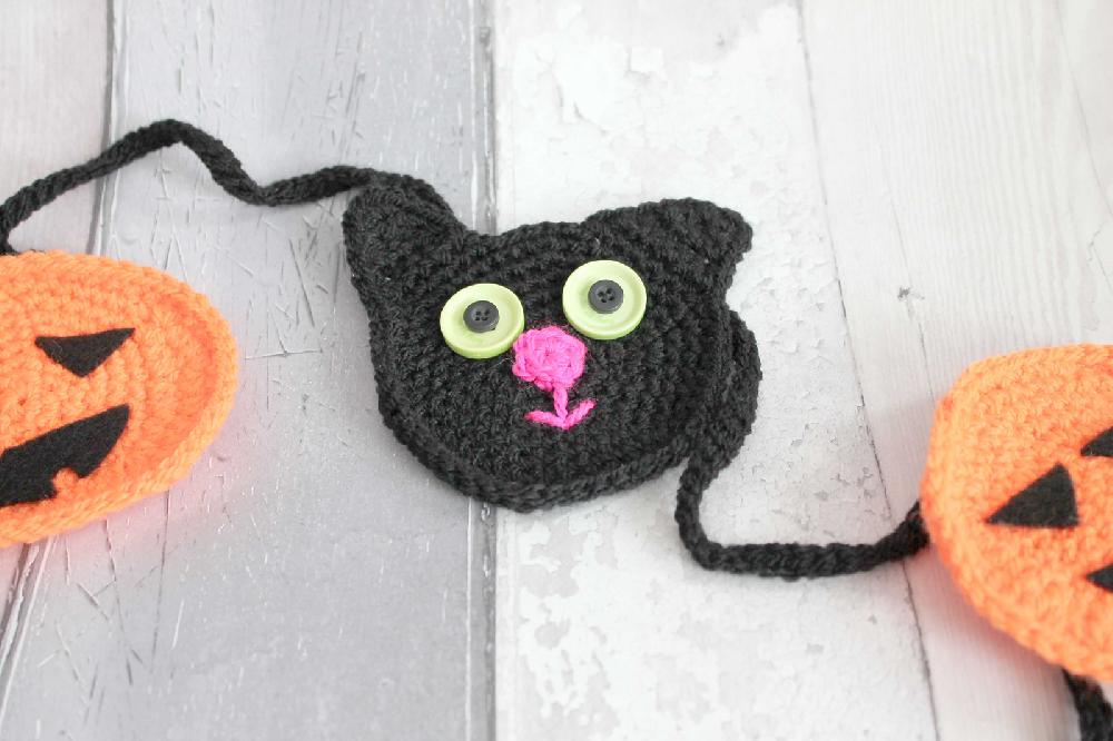 Black Cat & Pumpkin Crochet Bunting, Halloween Garland