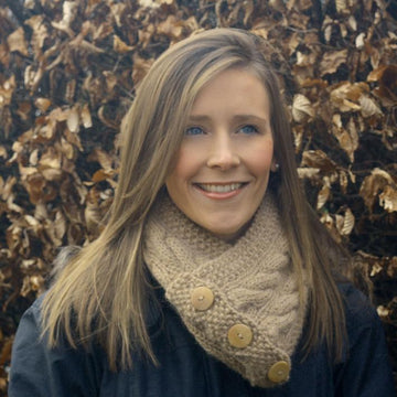 Cairns Scarf