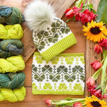 All Over Clover Cowl