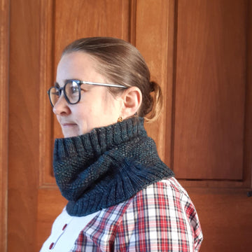 Tartanesque cowl