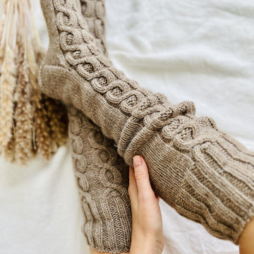 Chain cable knee socks