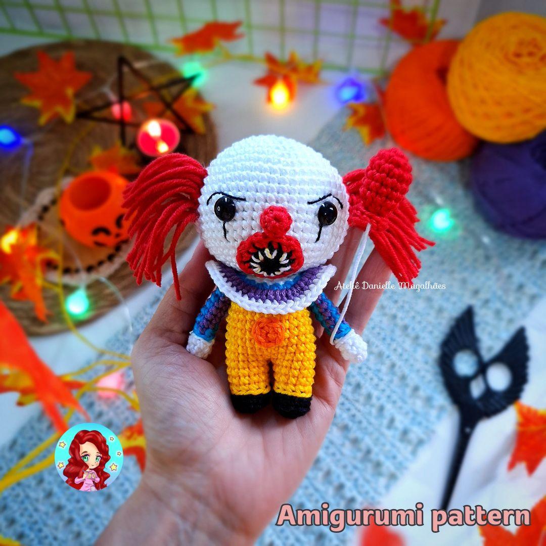 Pennywise amigurumi pattern (chibi version)