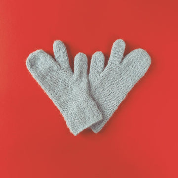 GeraGera Tabi Mittens