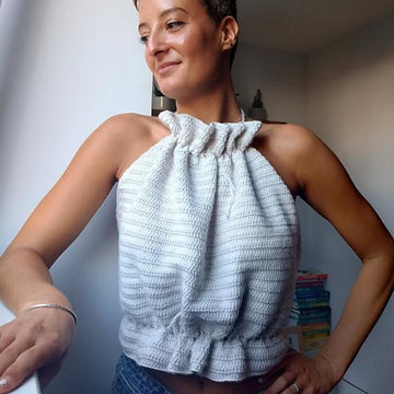 Backless ruffle top